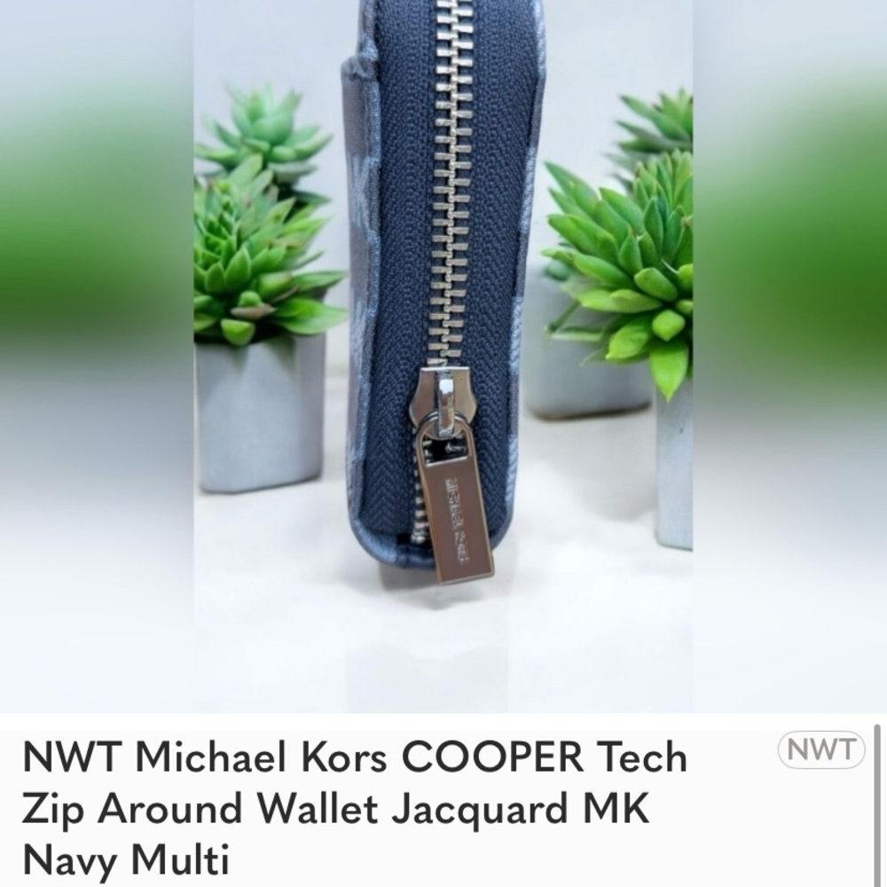 Michael Kors NWT COOPER Large Tech Zip Around Wallet Jacquard MK Navy Multi - Picture 10 of 11